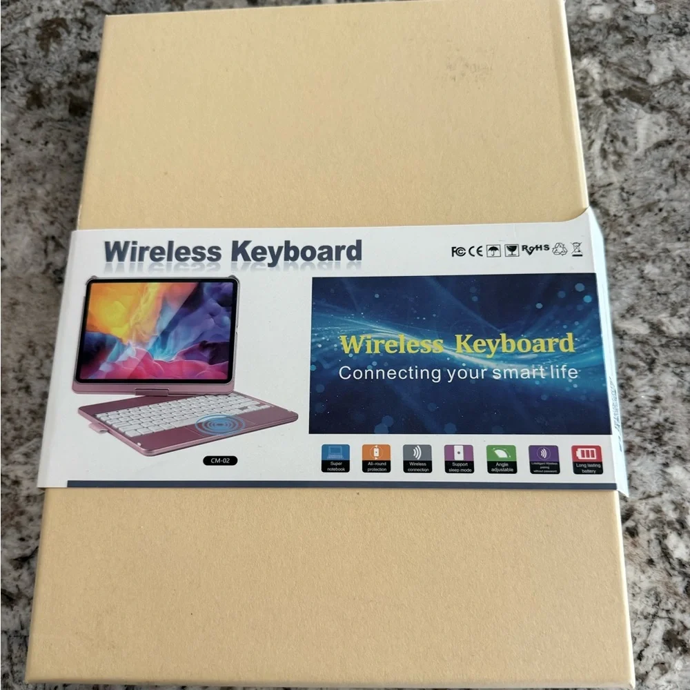 Light purple wireless keyboard and case new in box